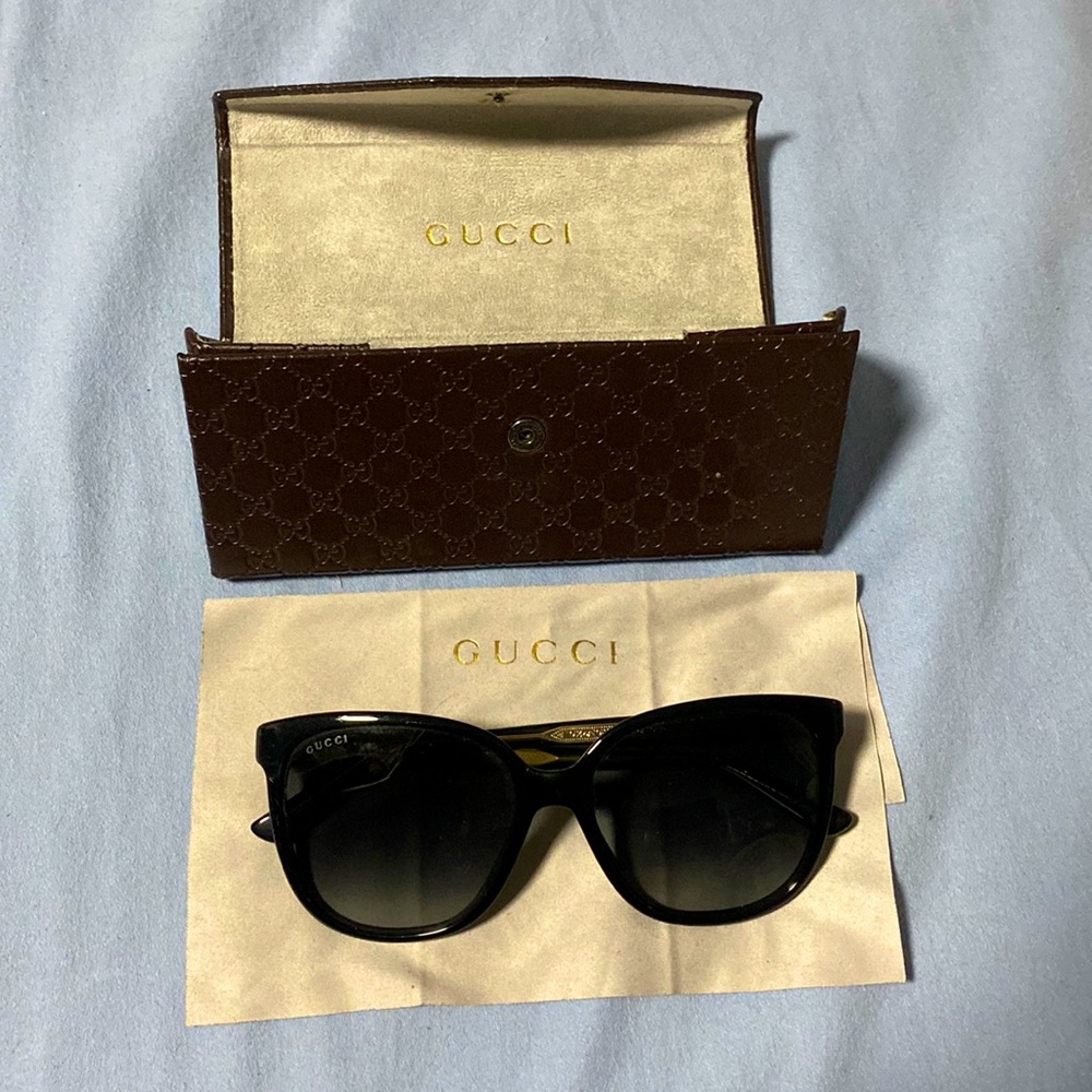 Authentic womens Gucci sunglasses